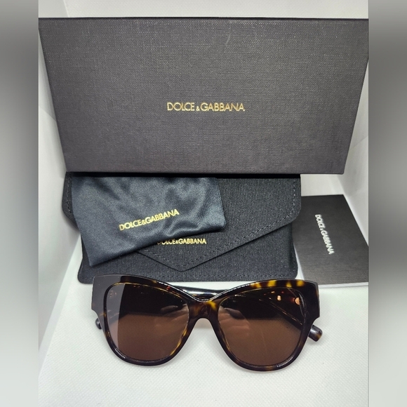 Dolce & Gabanna Havana Sunglasses - Picture 9 of 10